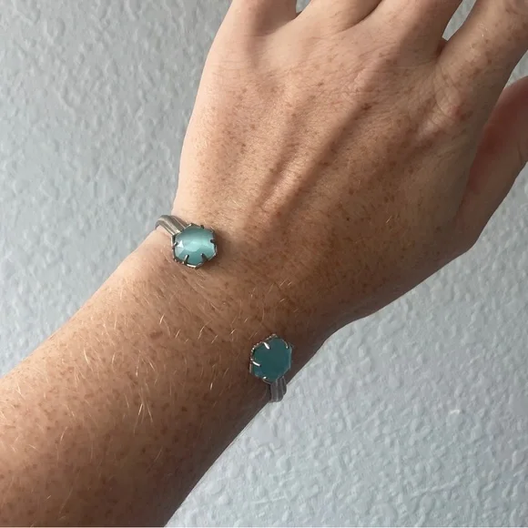 SOLD Kendra Scott Women’s Cuff Light Blue Silver - Picture 1 of 7